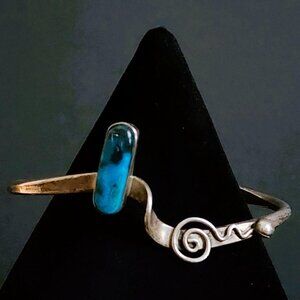Vintage Southwestern Native American Sterling Silver Turquoise Cuff Bracelet